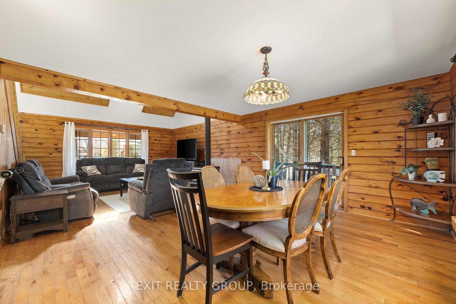 Photo 8 of 927 Scuttlehole Road, Tyendinaga, Tyendinaga Township — HOMEH