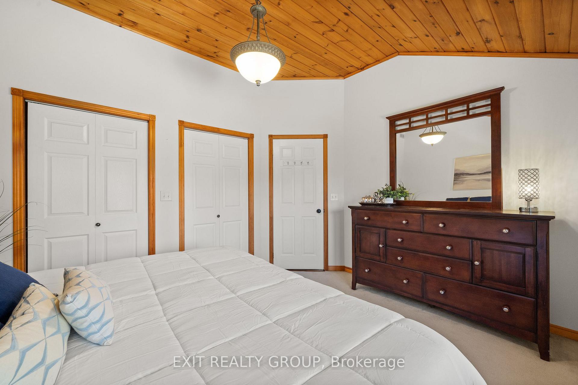 Photo 25 of 927 Scuttlehole Road, Tyendinaga, Tyendinaga Township — HOMEH