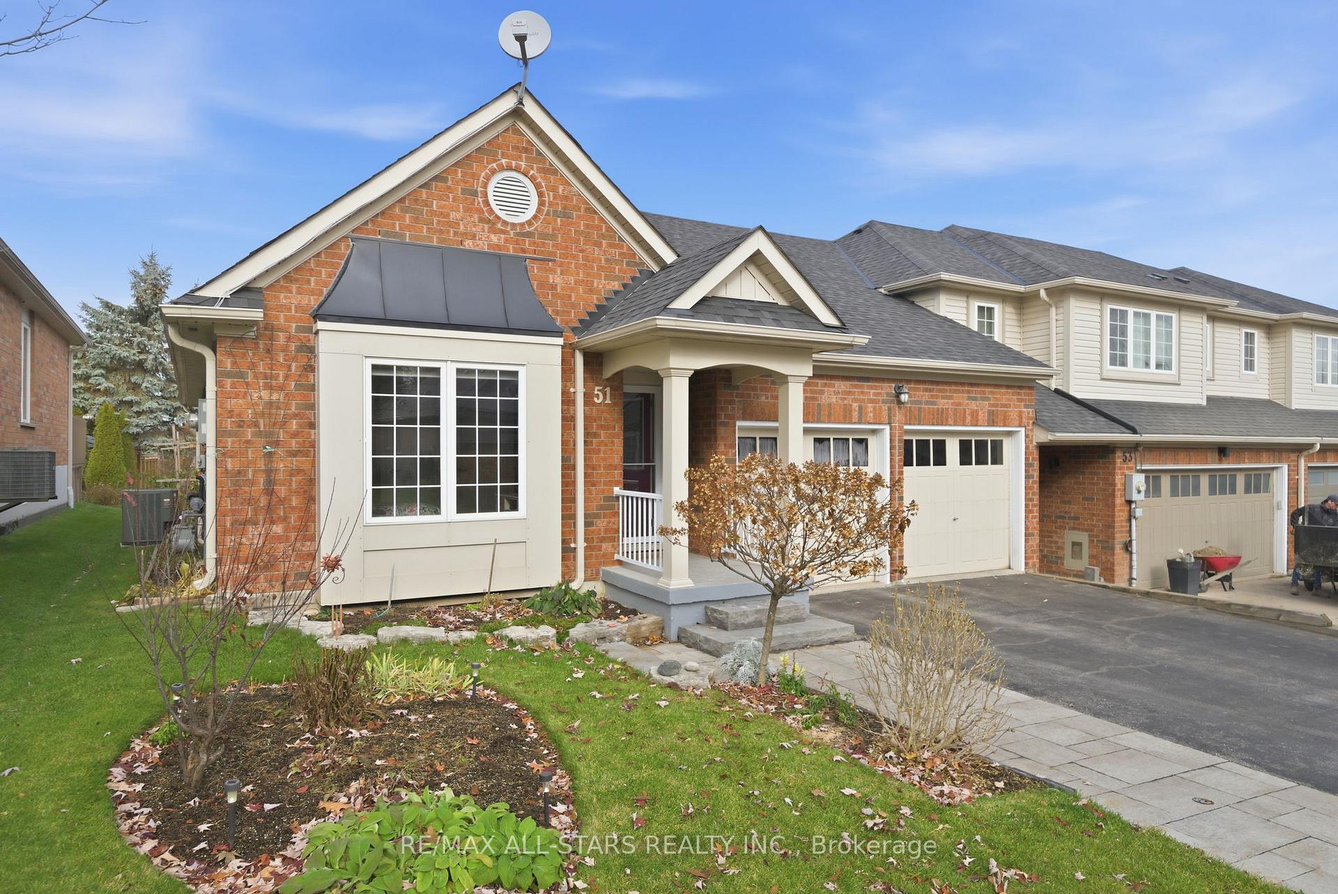 Photo 3 of 51 Oakside Drive, Uxbridge — HOMEH