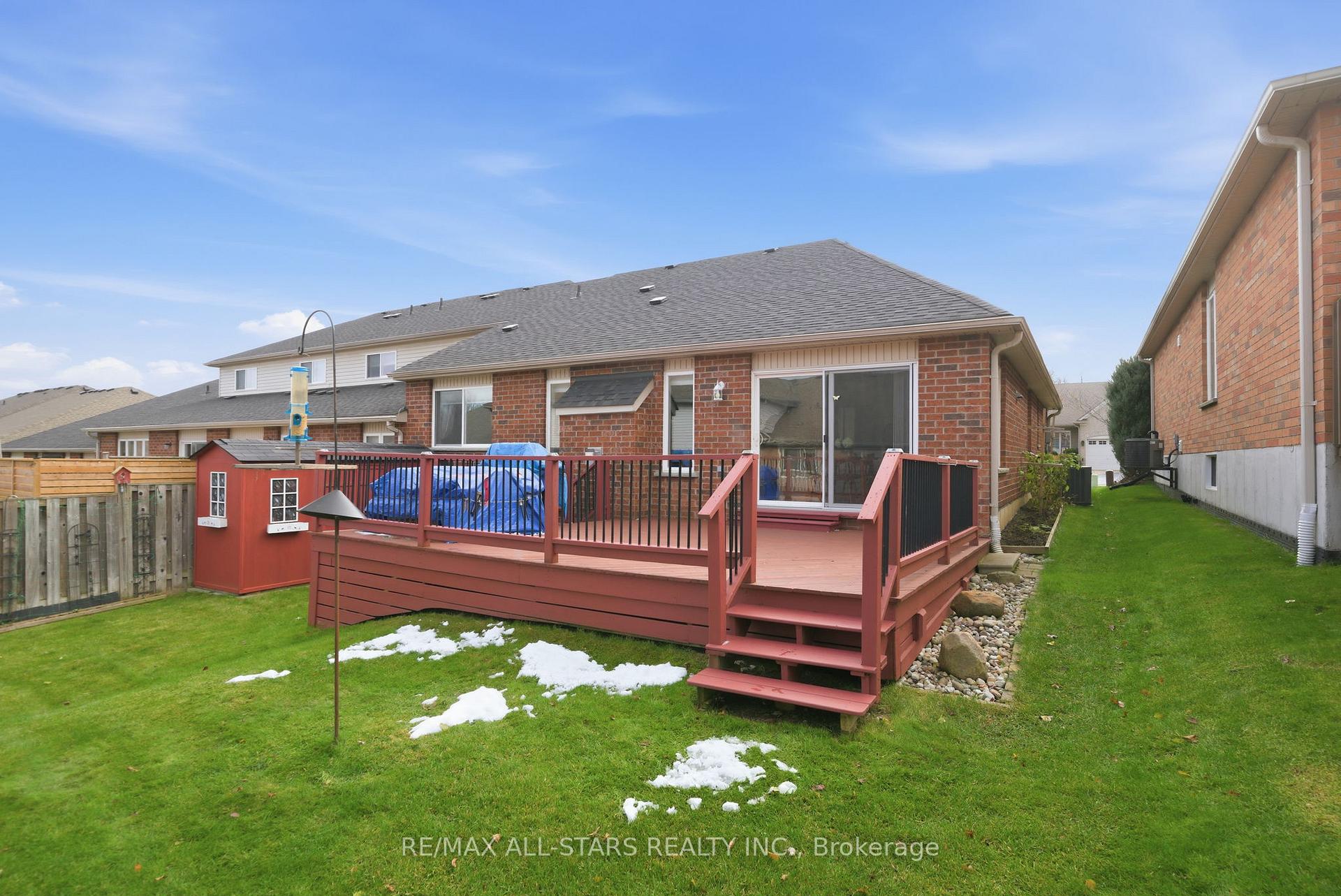 Photo 34 of 51 Oakside Drive, Uxbridge — HOMEH