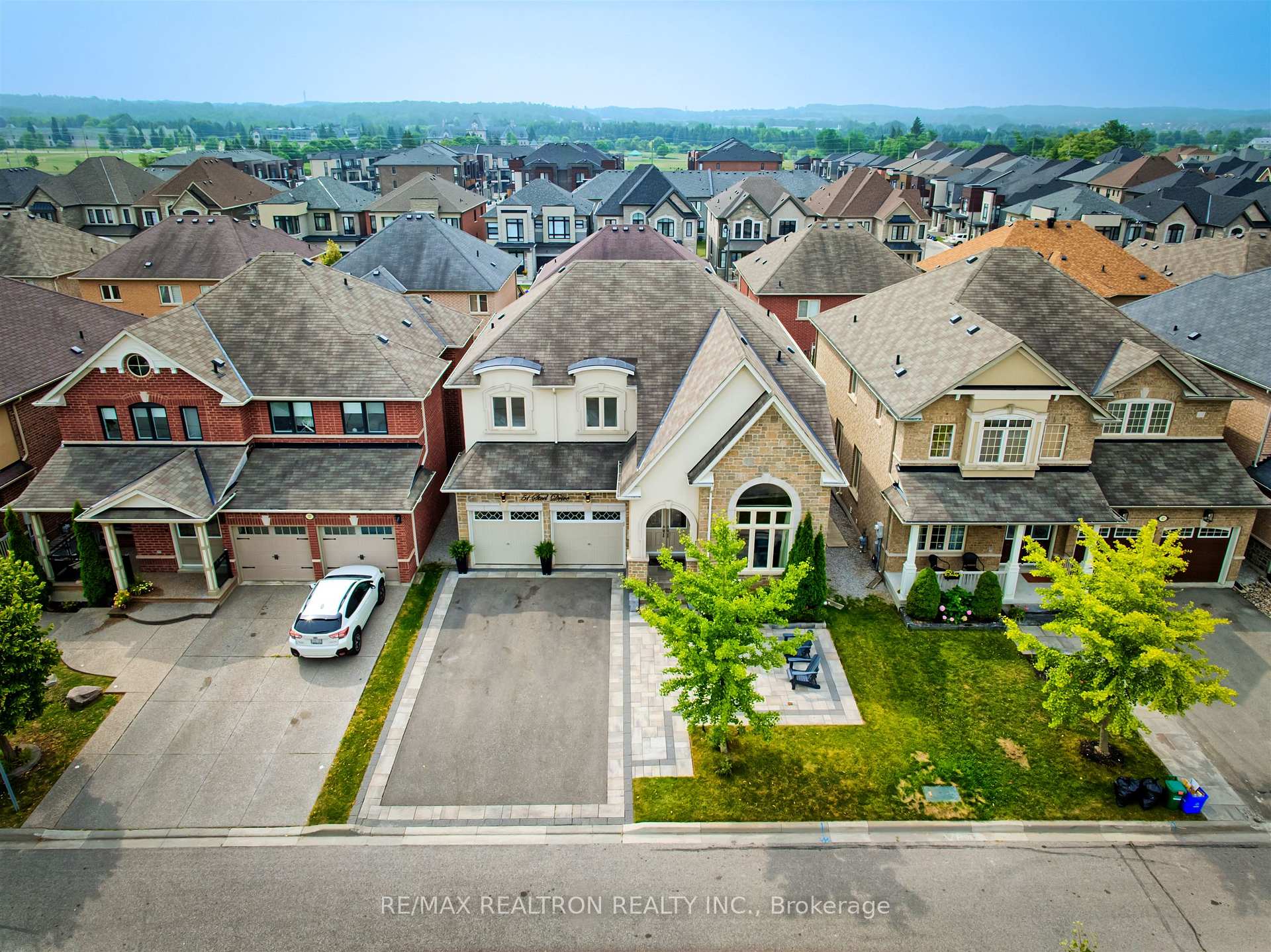 Photo 15 of 51 Steel Drive, Aurora, Bayview Northeast — HOMEH