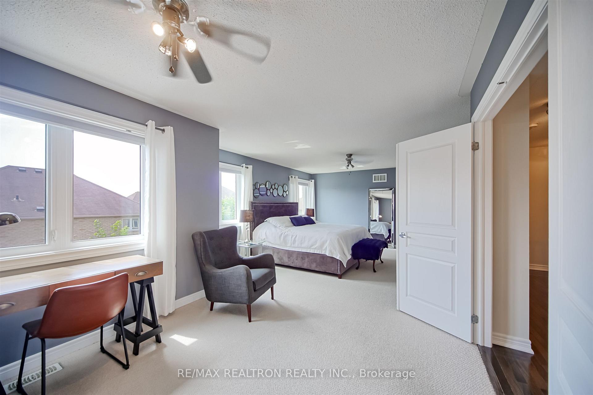 Photo 22 of 51 Steel Drive, Aurora, Bayview Northeast — HOMEH