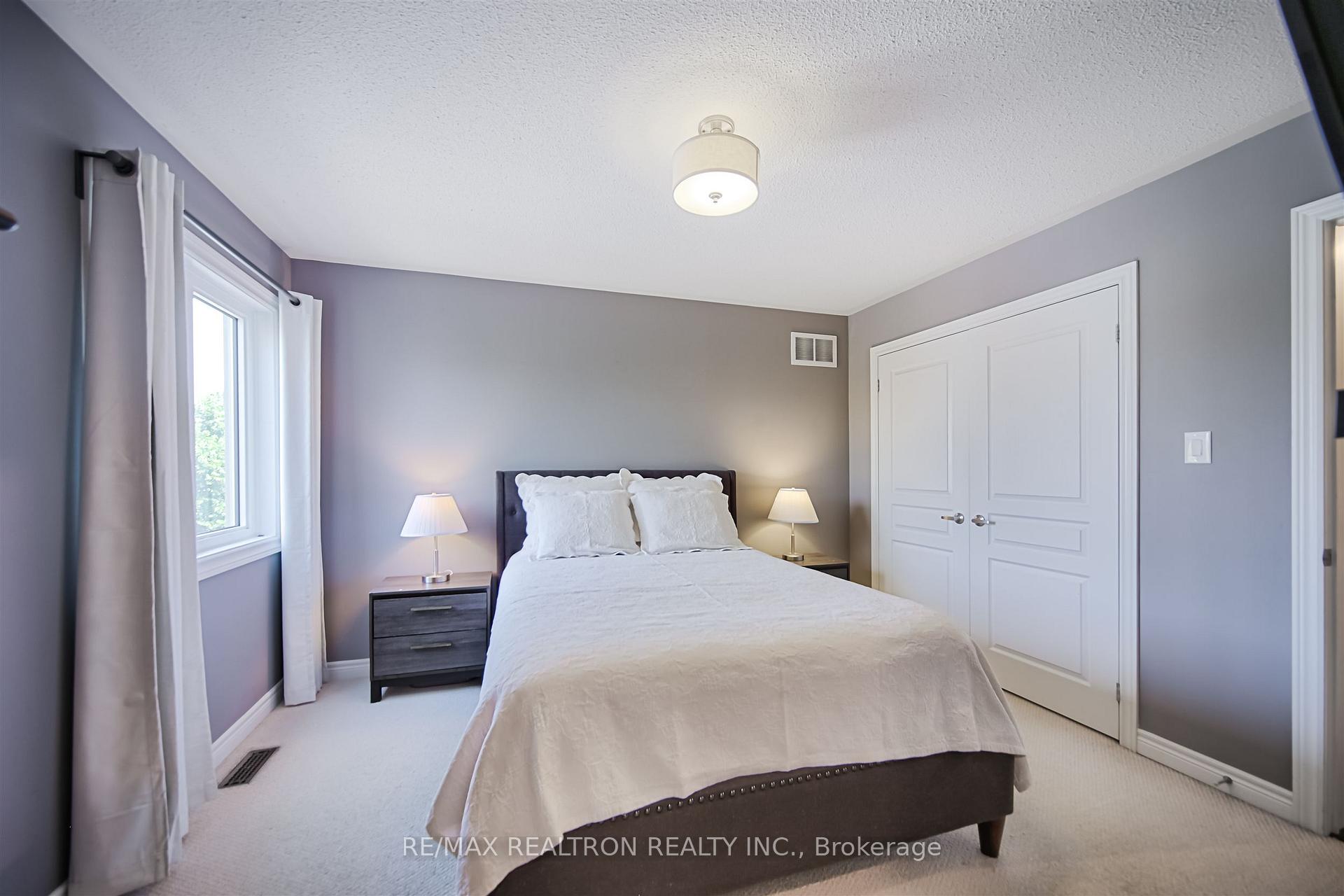 Photo 28 of 51 Steel Drive, Aurora, Bayview Northeast — HOMEH