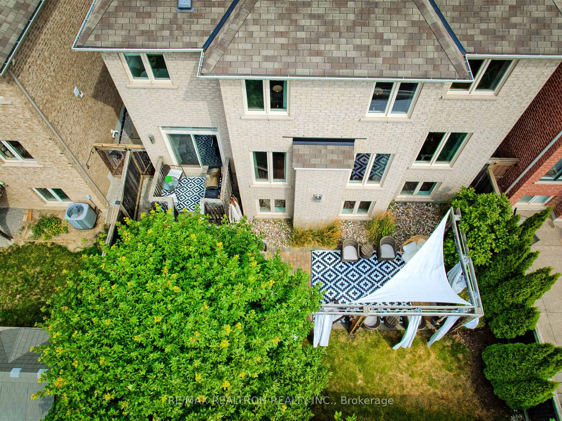 Photo 40 of 51 Steel Drive, Aurora, Bayview Northeast — HOMEH