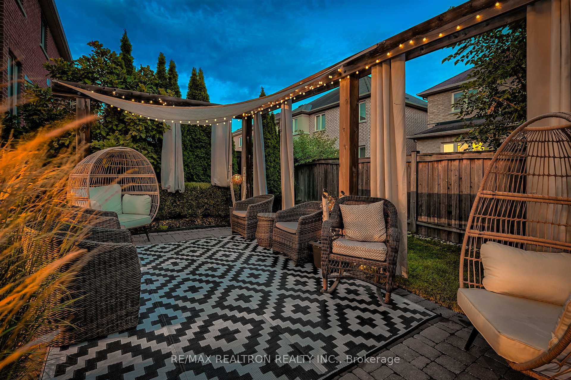 Photo 42 of 51 Steel Drive, Aurora, Bayview Northeast — HOMEH