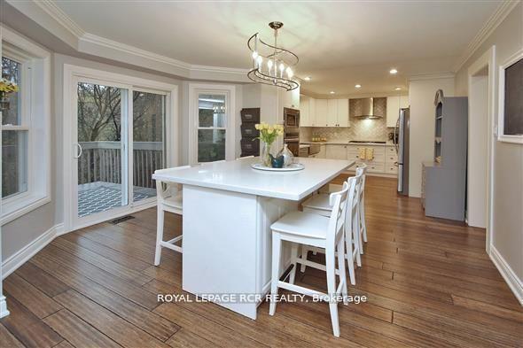 Photo 9 of 5 Tannery Creek Crescent, Aurora, Aurora Highlands — HOMEH