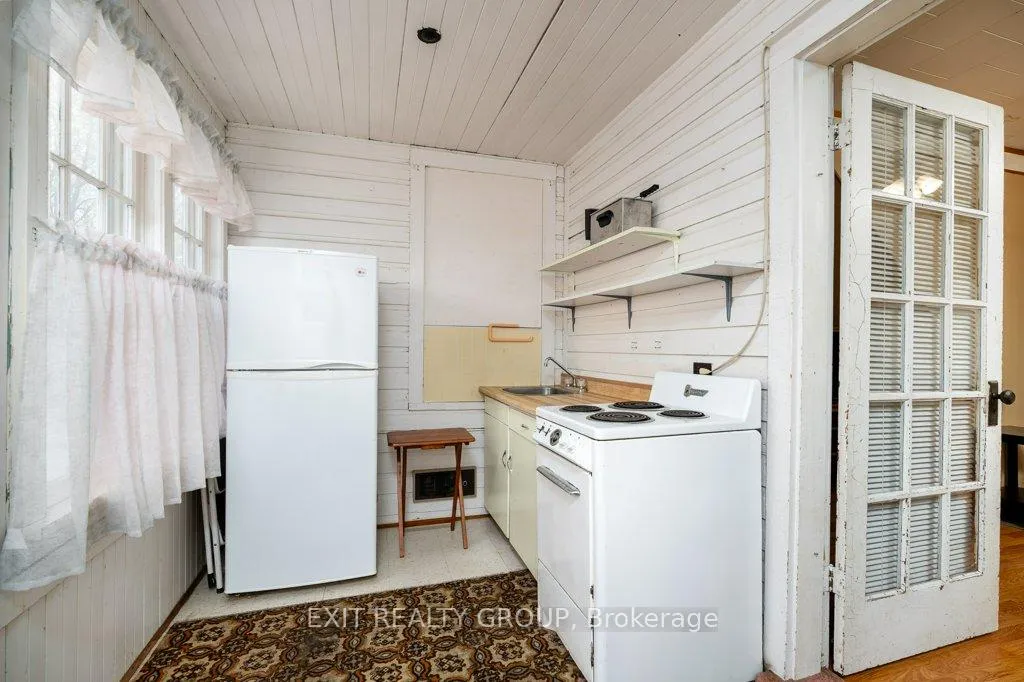 Photo 17 of 101 River Street E, Tweed, Tweed (Village) — HOMEH
