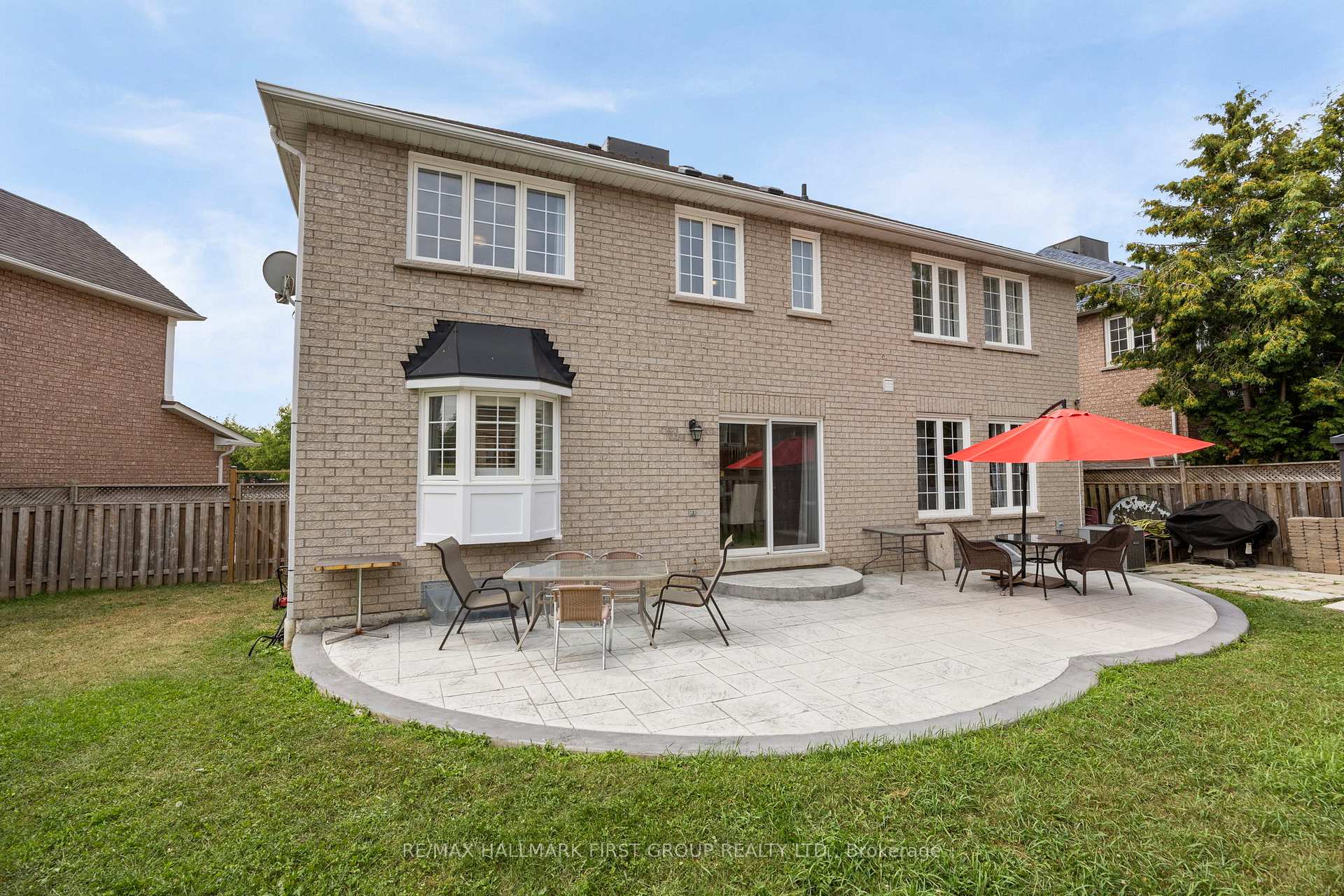 Photo 38 of 19 Ballgrove Crescent, Ajax, Northwest Ajax — HOMEH