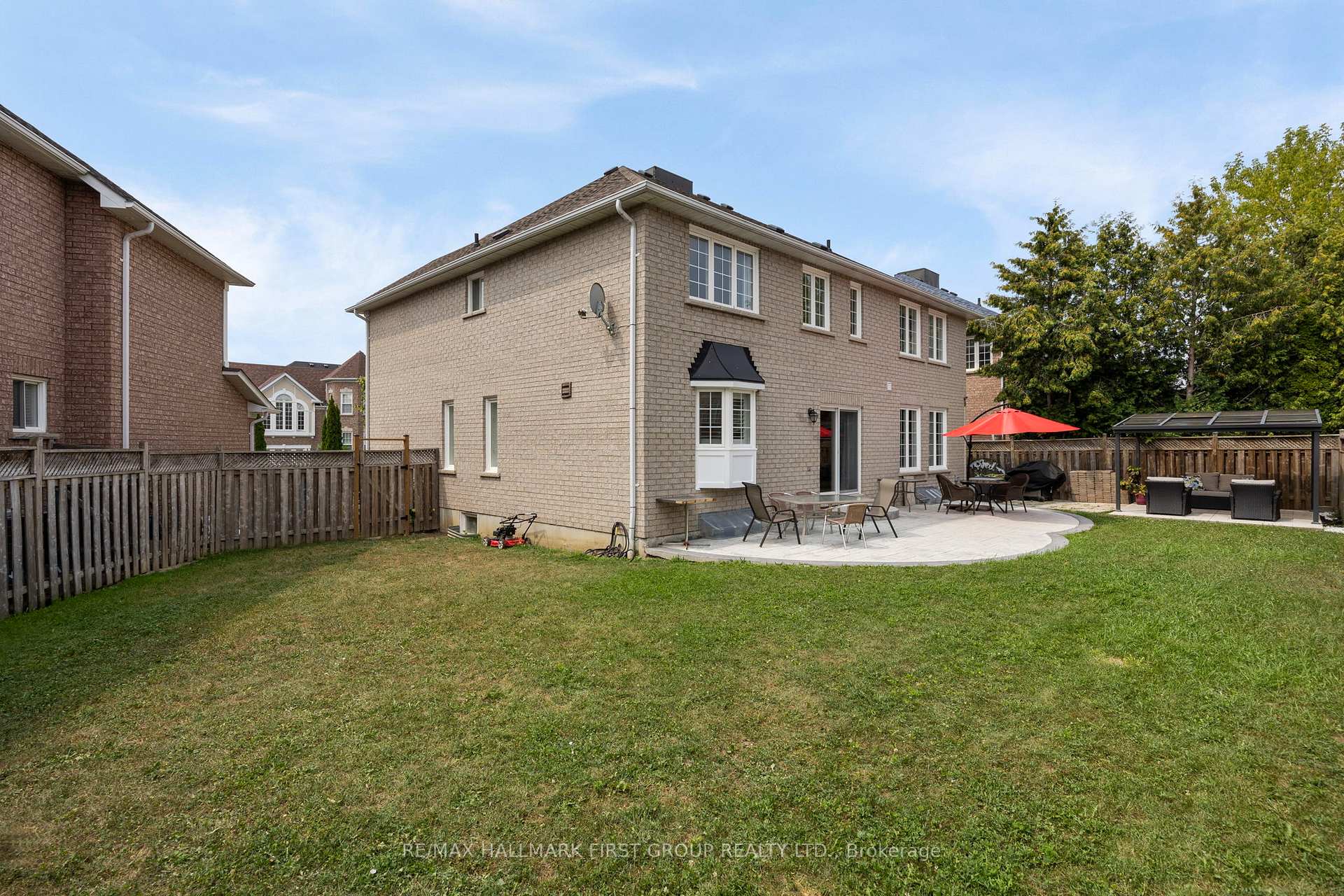 Photo 39 of 19 Ballgrove Crescent, Ajax, Northwest Ajax — HOMEH