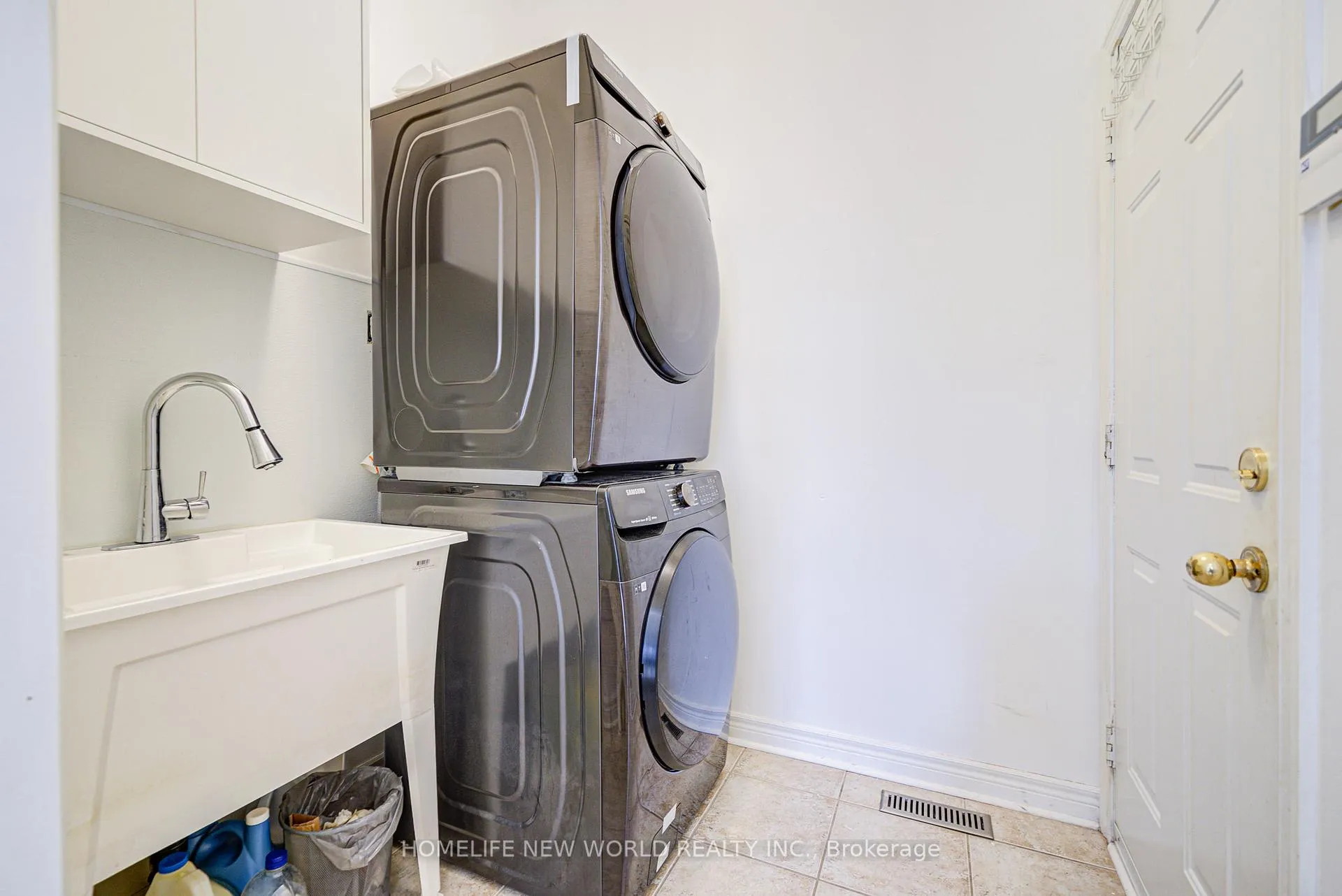 Photo 14 of 46 Teal Crescent, Vaughan, Vellore Village — HOMEH