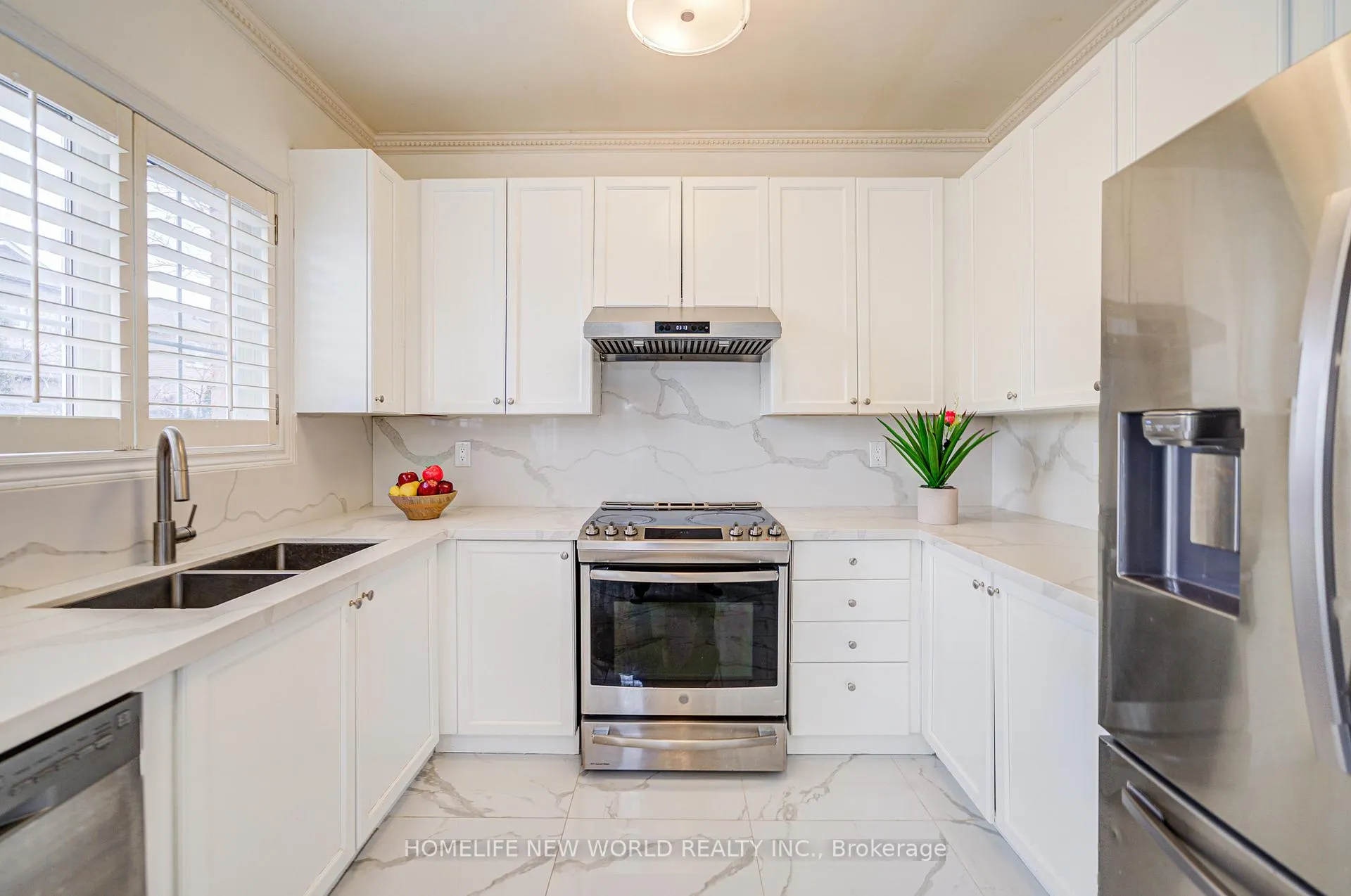 Photo 24 of 46 Teal Crescent, Vaughan, Vellore Village — HOMEH