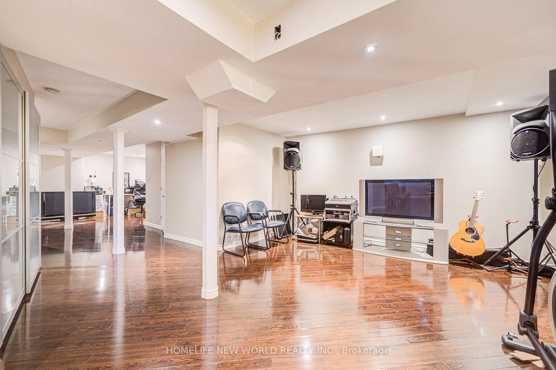 Photo 48 of 46 Teal Crescent, Vaughan, Vellore Village — HOMEH