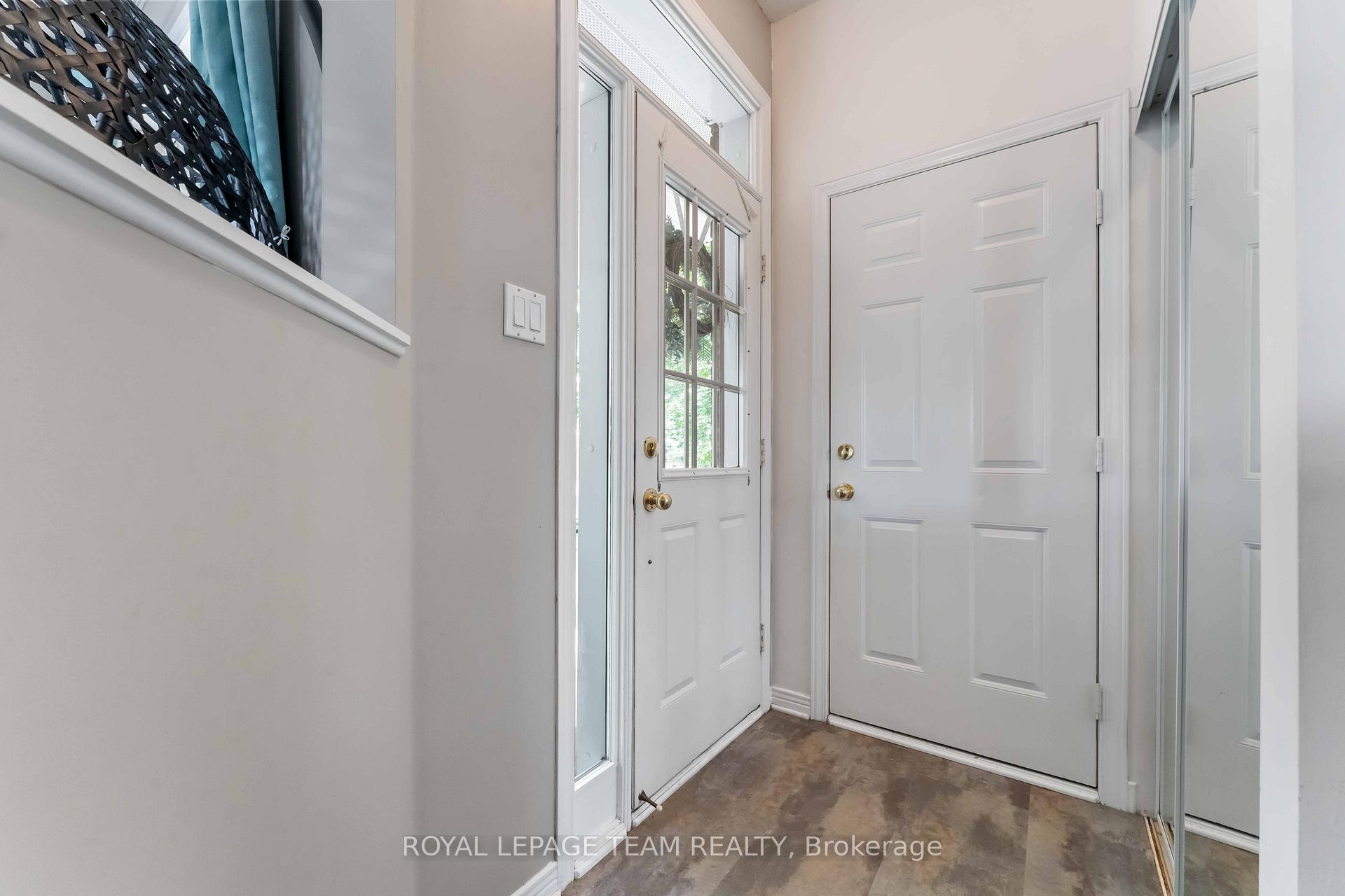 Photo 3 of 4317 Owl Valley Drive, Ottawa, Riverside South/Gloucester Glen — HOMEH