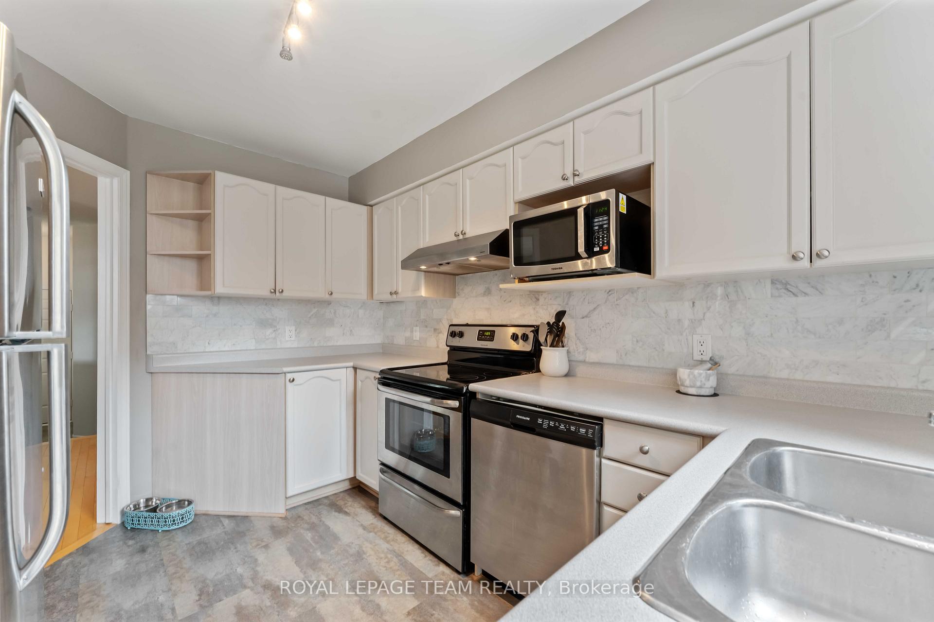 Photo 8 of 4317 Owl Valley Drive, Ottawa, Riverside South/Gloucester Glen — HOMEH