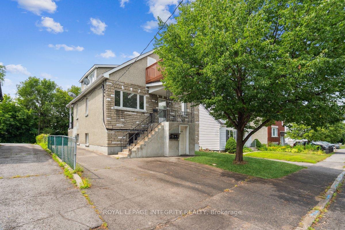 Photo 2 of Unit 3, 120 Marquette Avenue, Ottawa, Vanier — HOMEH