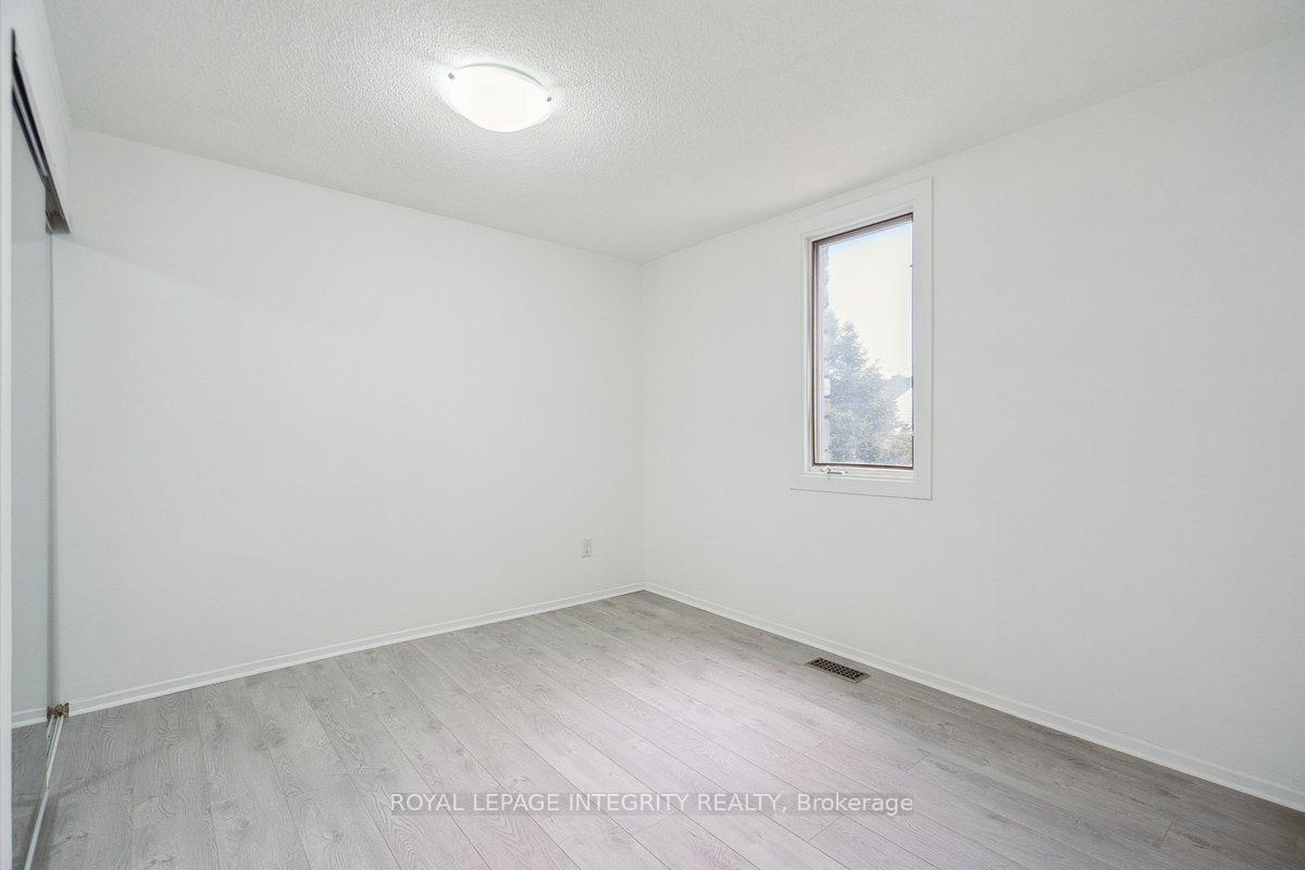 Photo 19 of Unit 3, 120 Marquette Avenue, Ottawa, Vanier — HOMEH