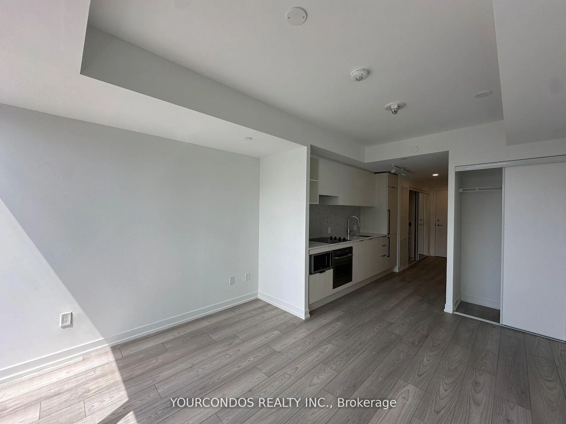 Photo 2 of Unit 3811, 82 Dalhousie St, Toronto, Church-Yonge Corridor — HOMEH