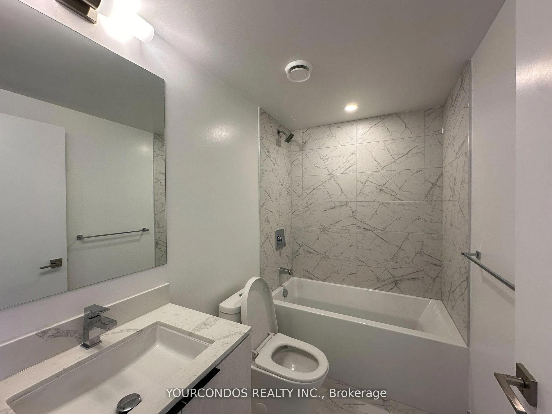 Photo 6 of Unit 3811, 82 Dalhousie St, Toronto, Church-Yonge Corridor — HOMEH