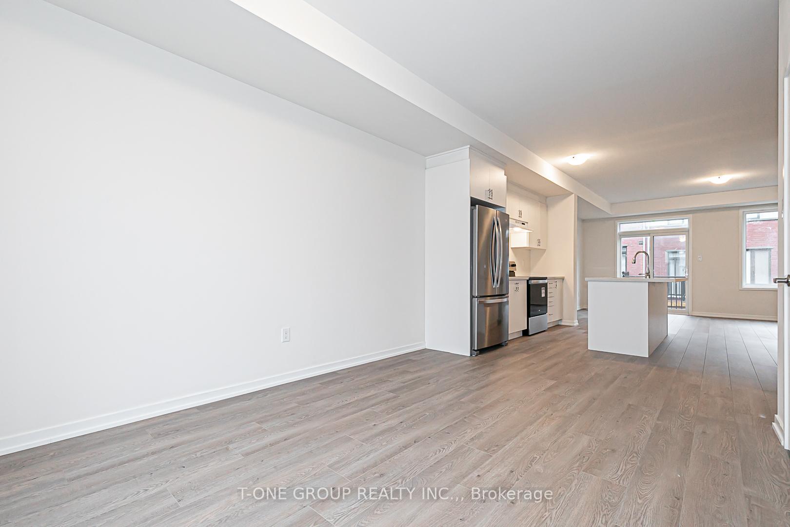 Photo 7 of 34 Origin Way, Vaughan, Patterson — HOMEH