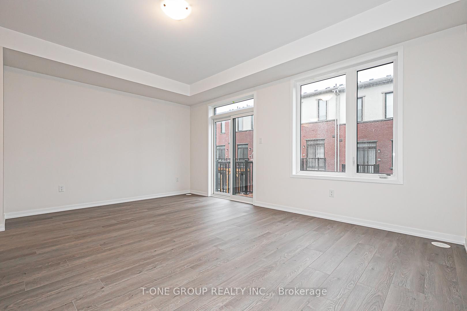 Photo 13 of 34 Origin Way, Vaughan, Patterson — HOMEH