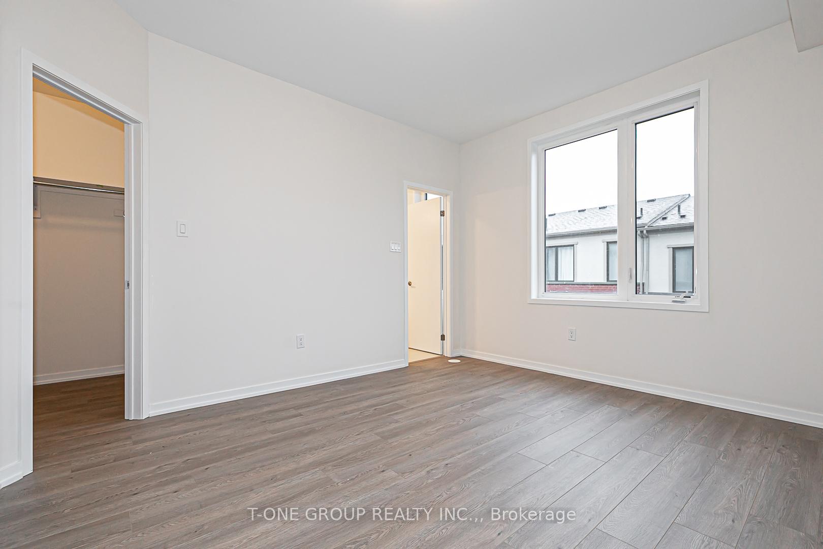 Photo 20 of 34 Origin Way, Vaughan, Patterson — HOMEH