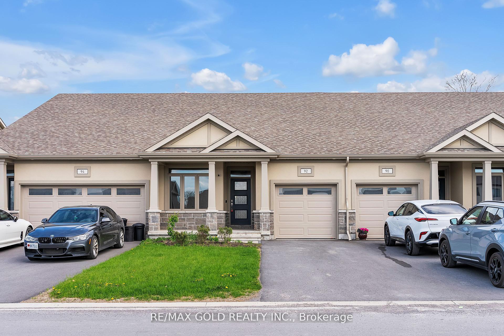 Photo 1 of 92 Athabaska Drive, Belleville, Belleville Ward — HOMEH