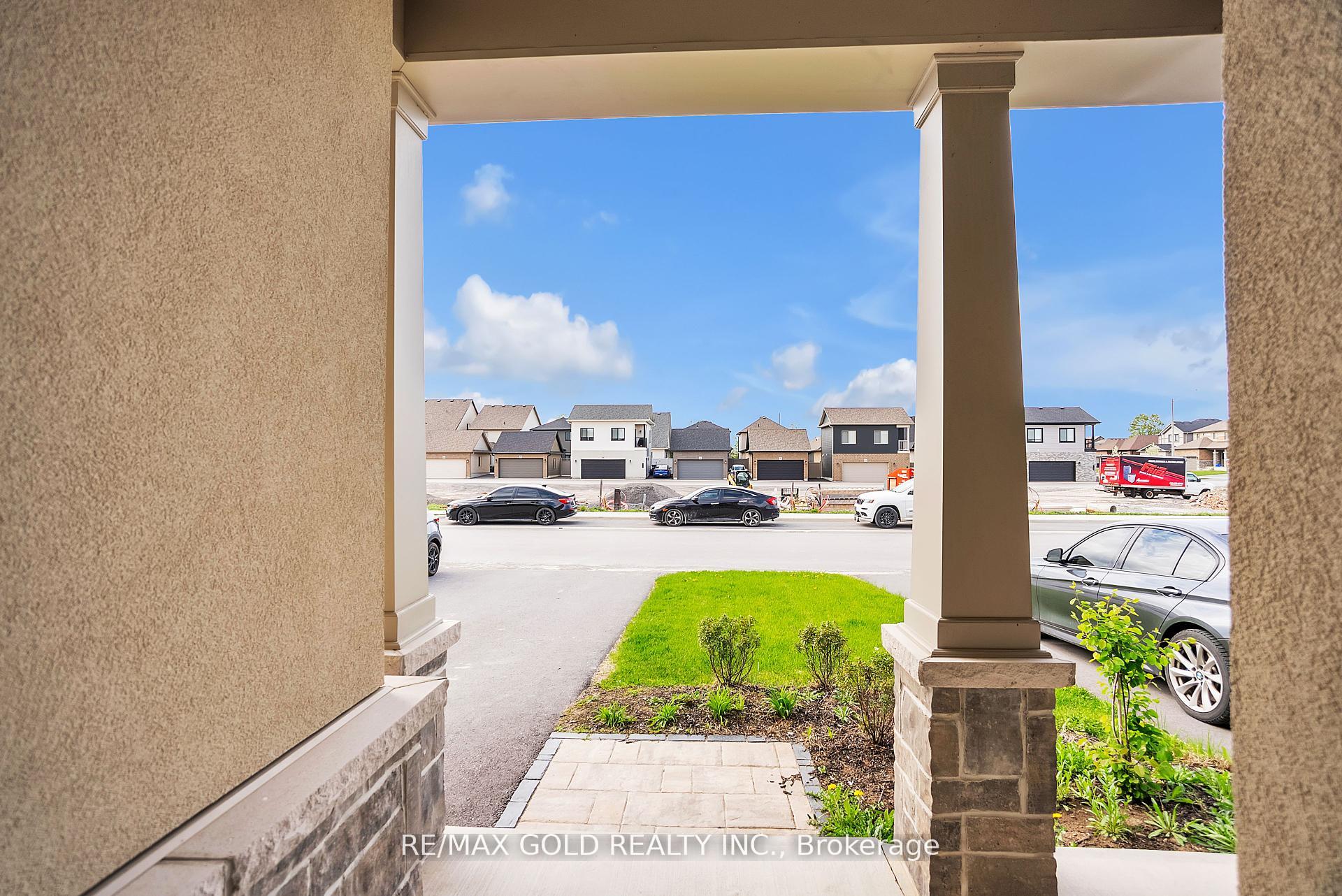 Photo 4 of 92 Athabaska Drive, Belleville, Belleville Ward — HOMEH