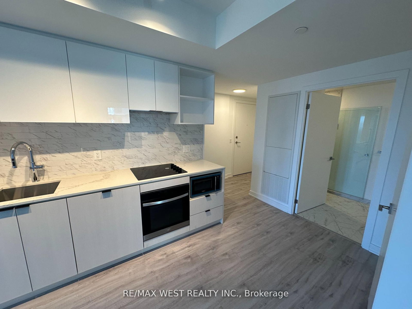 Photo 5 of Unit 2011, 252 Church St, Toronto, Church-Yonge Corridor — HOMEH