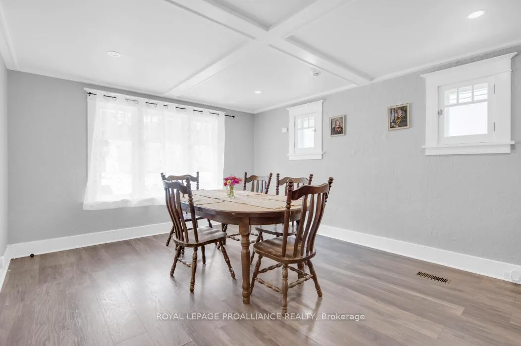 Photo 8 of 355 Metcalf Street, Tweed, Tweed (Village) — HOMEH