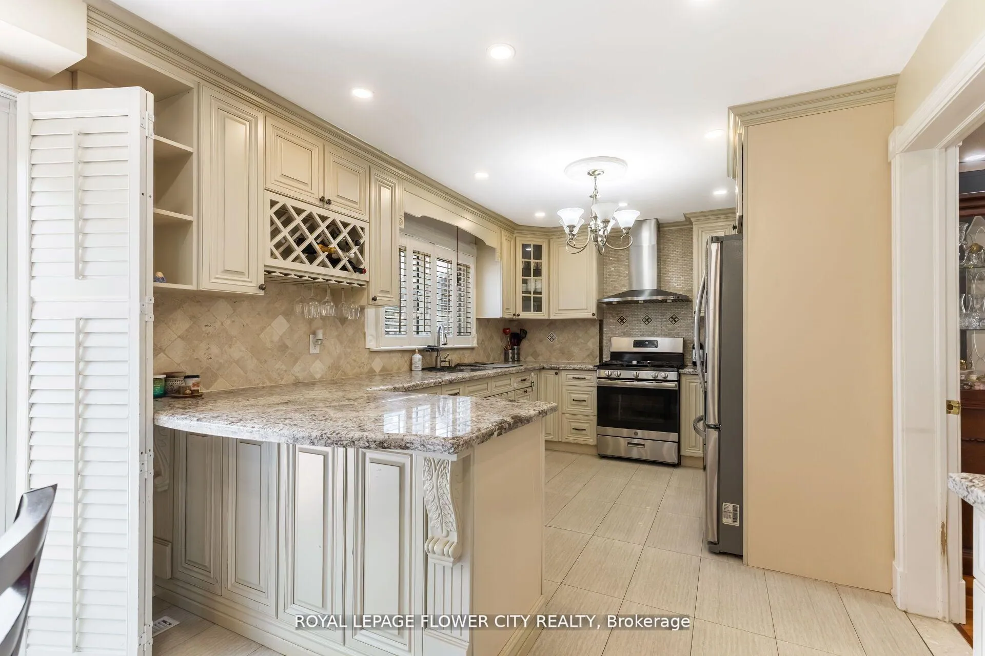 Photo 15 of 15 Thistle Ridge Drive NE, Vaughan, East Woodbridge — HOMEH