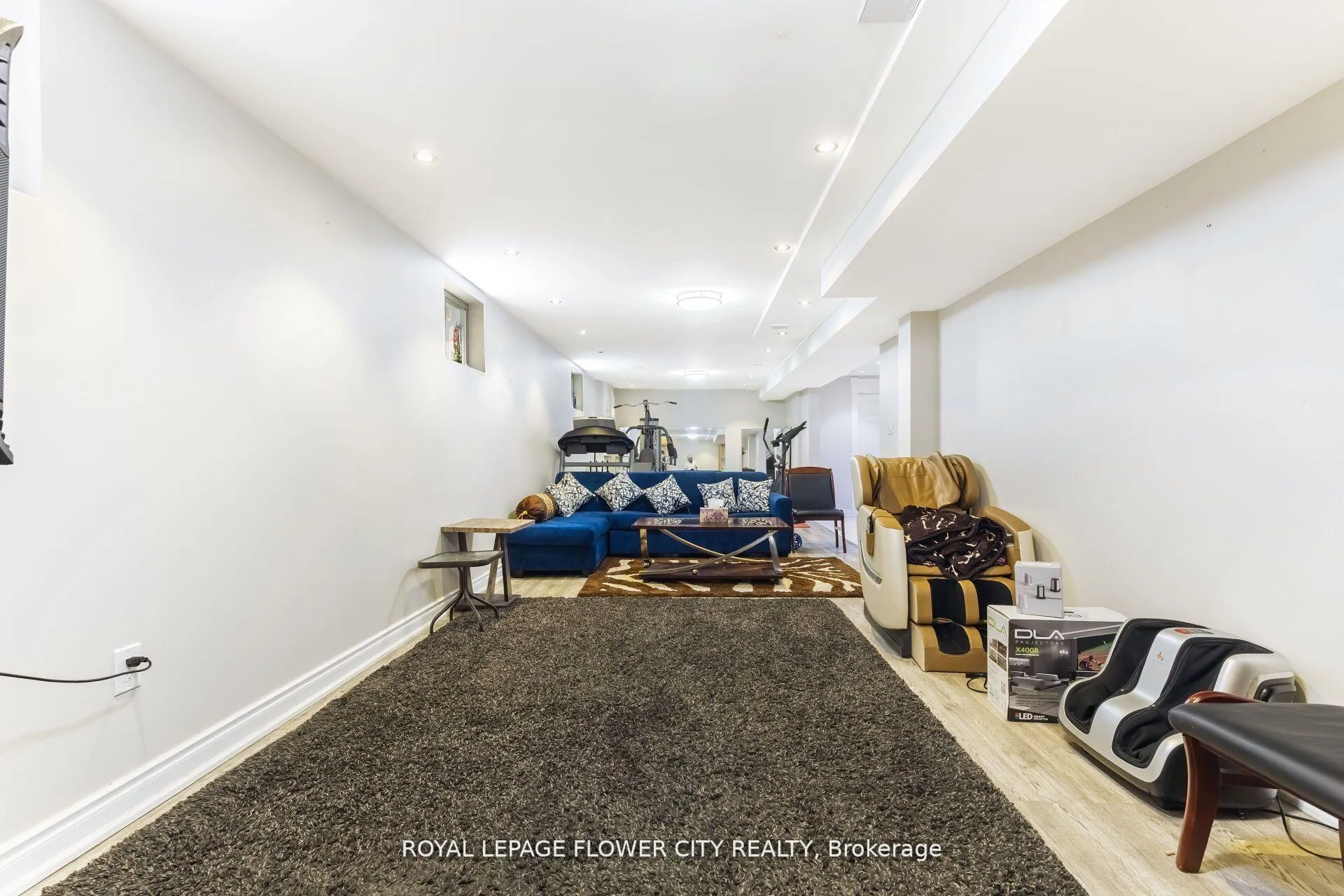 Photo 31 of 15 Thistle Ridge Drive NE, Vaughan, East Woodbridge — HOMEH