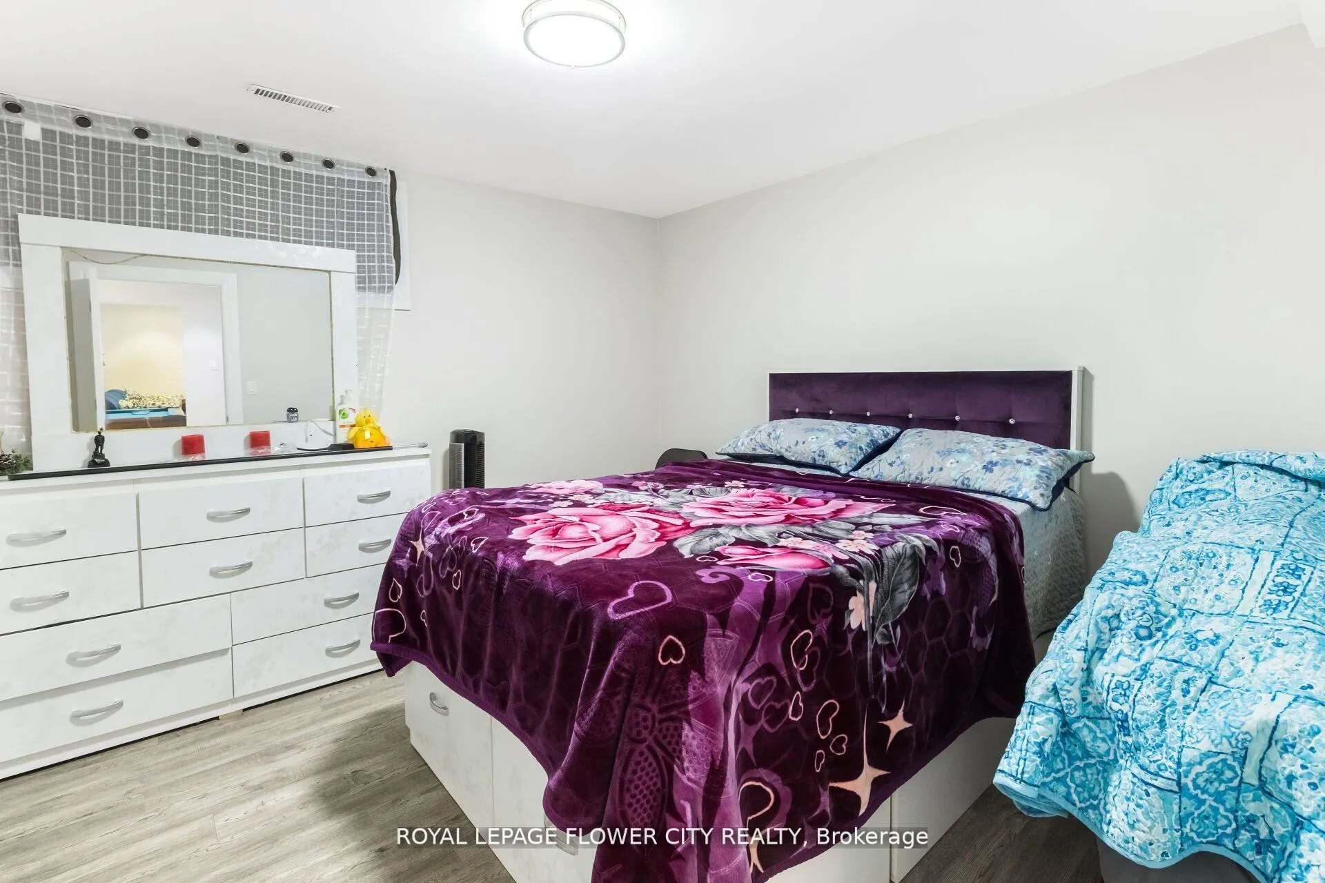 Photo 36 of 15 Thistle Ridge Drive NE, Vaughan, East Woodbridge — HOMEH