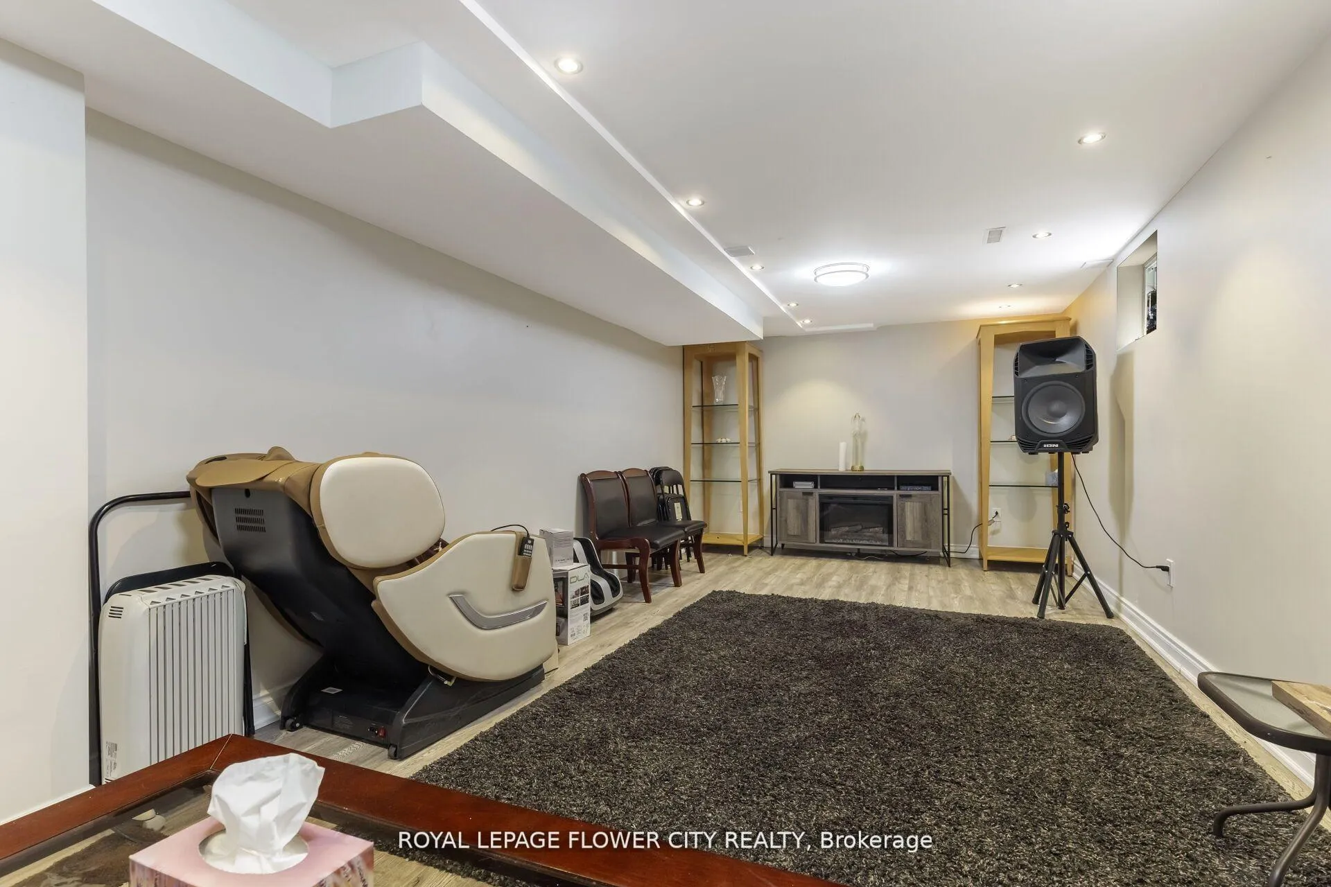 Photo 40 of 15 Thistle Ridge Drive NE, Vaughan, East Woodbridge — HOMEH