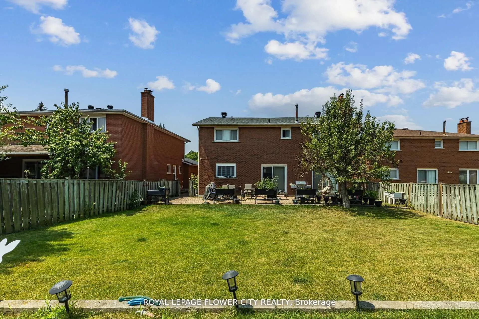 Photo 42 of 15 Thistle Ridge Drive NE, Vaughan, East Woodbridge — HOMEH