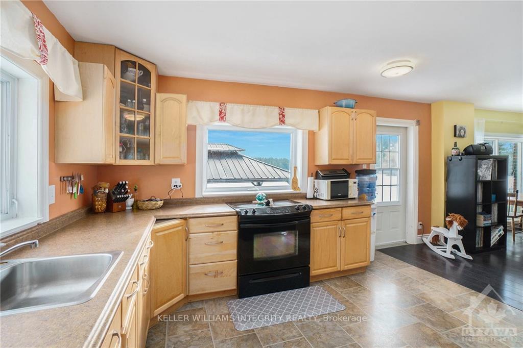 Photo 12 of 71 Temperance Lake Road, Athens, R of Yonge & Escott Twp — HOMEH