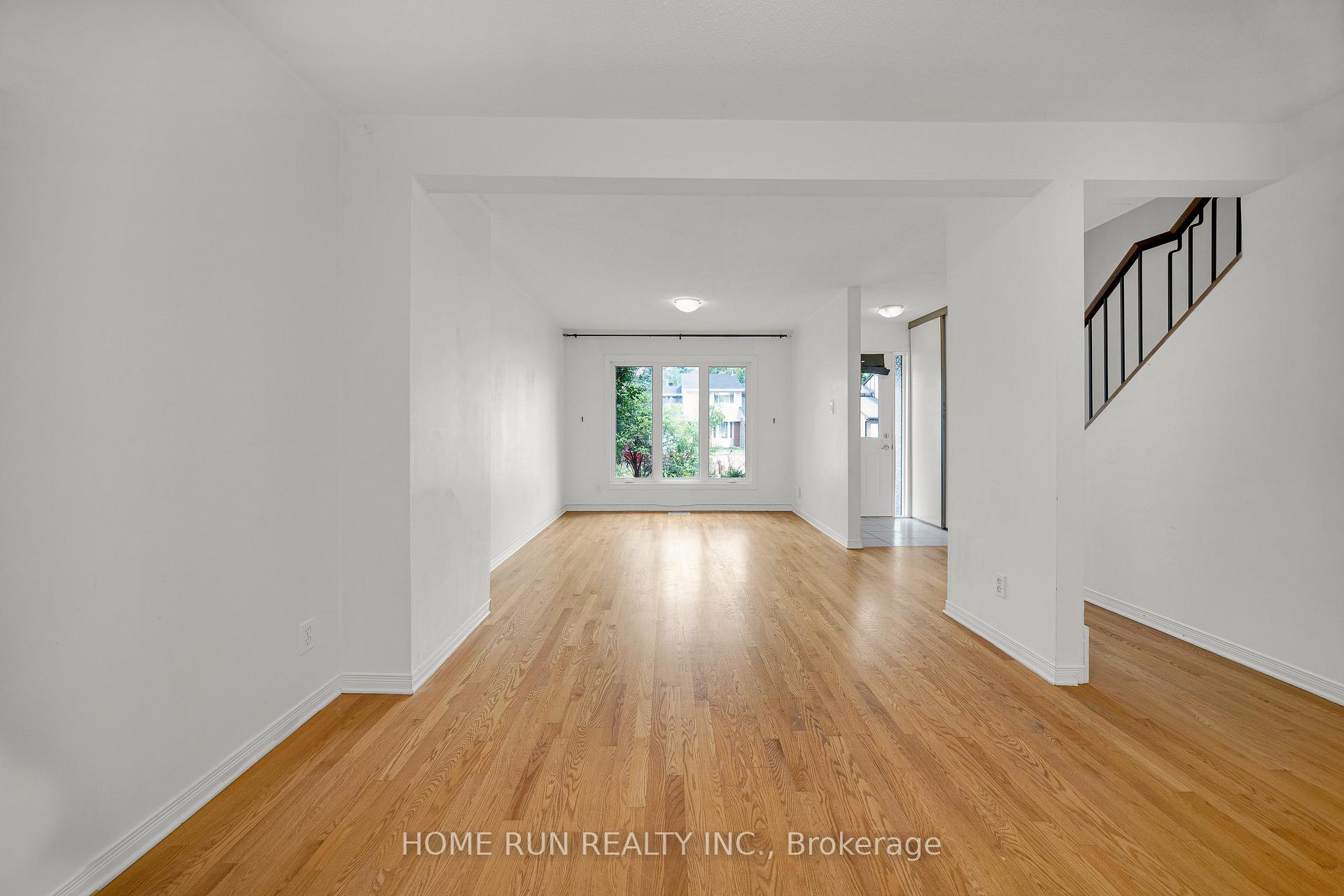 Photo 11 of 2555 Hunters Point Crescent, Ottawa, Emerald Woods/Sawmill Creek — HOMEH
