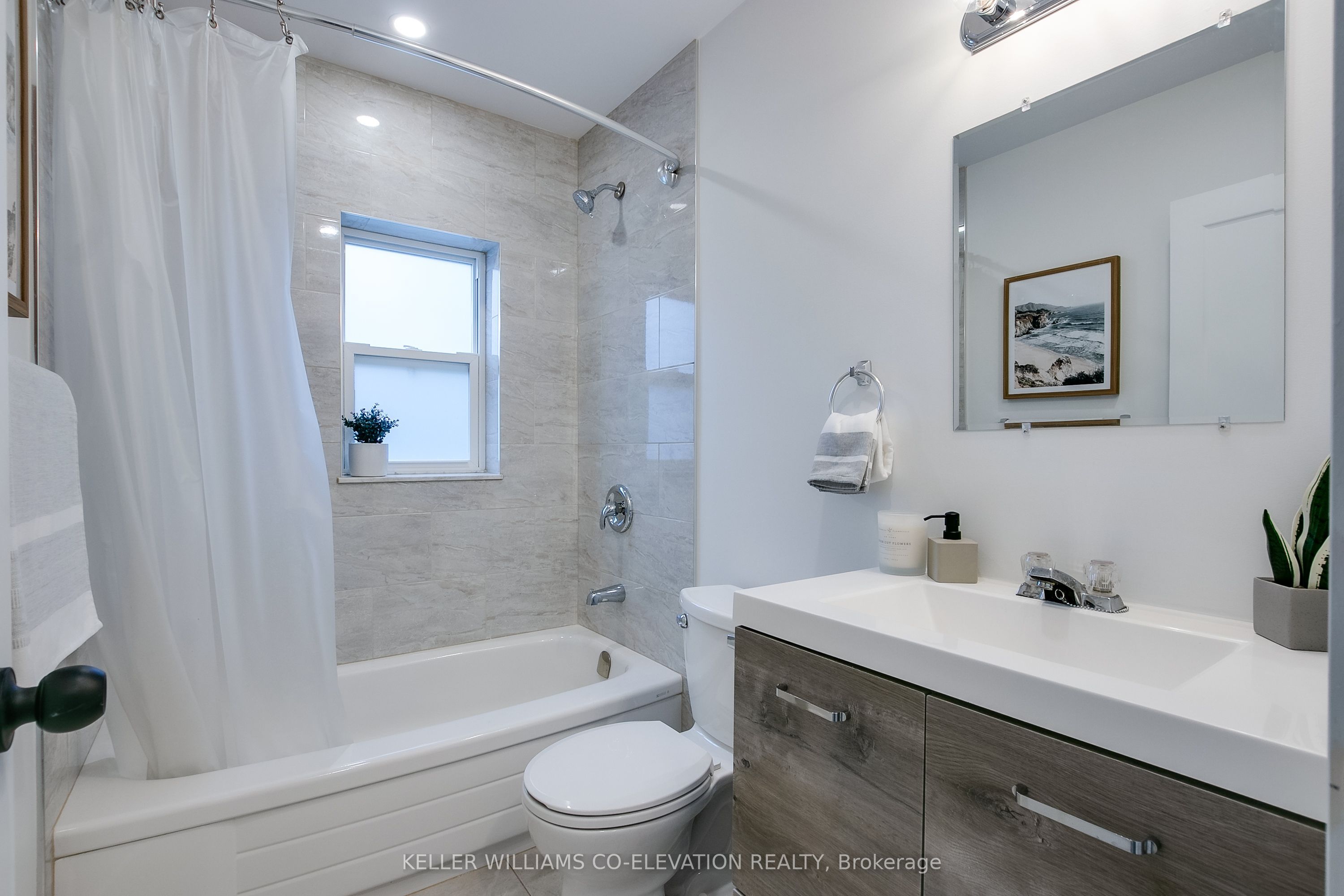 Photo 66 of 1006 Mount Pleasant Road, Toronto, Mount Pleasant West — HOMEH