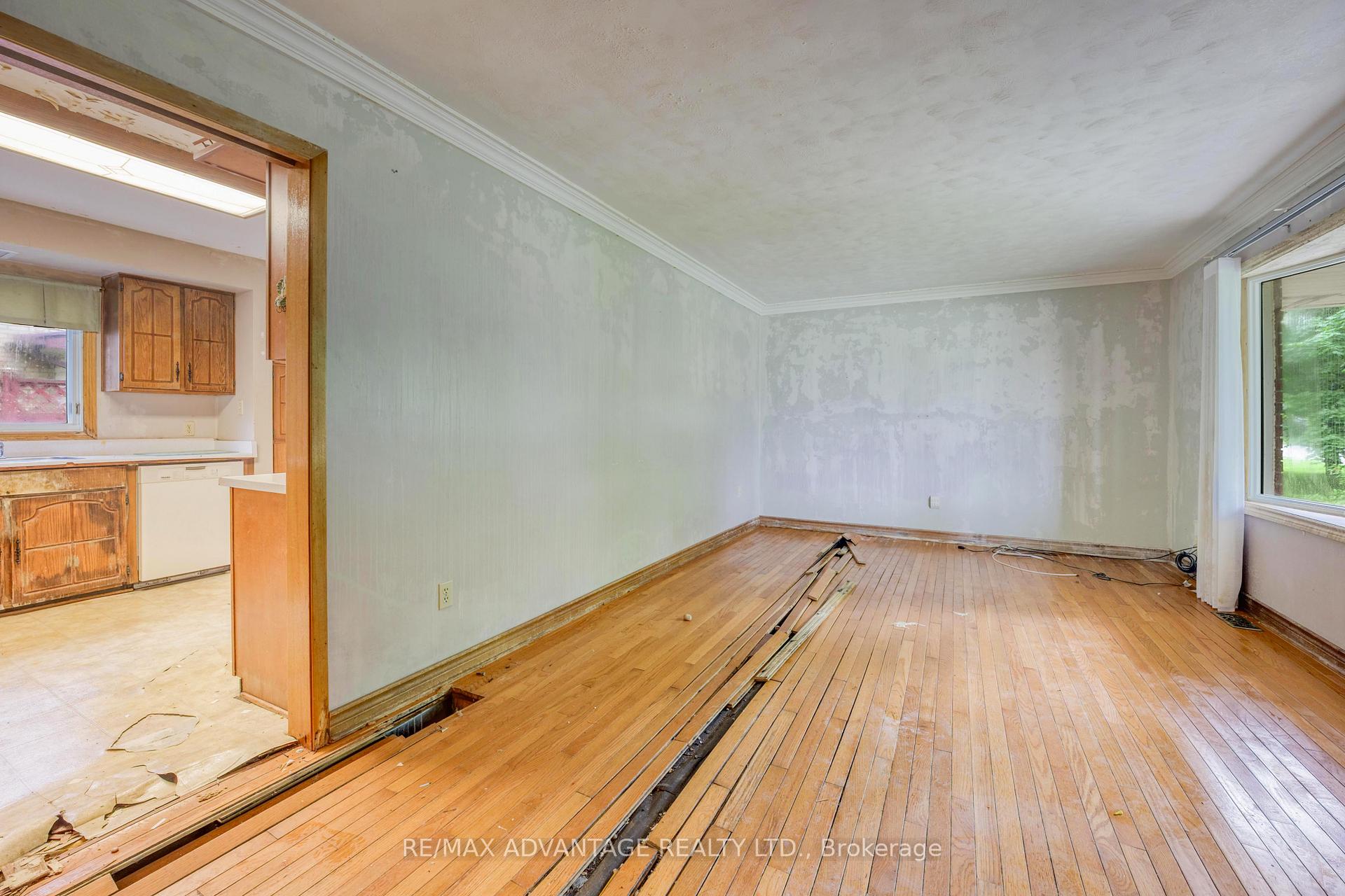 Photo 16 of 383 West Street, Warwick, Watford — HOMEH
