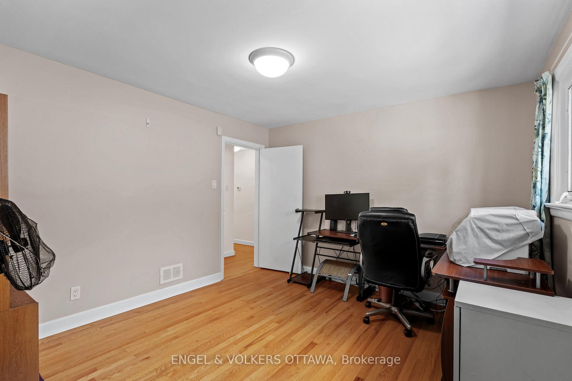 Photo 24 of 337 Mountbatten Avenue, Ottawa, Alta Vista/Faircrest Heights — HOMEH