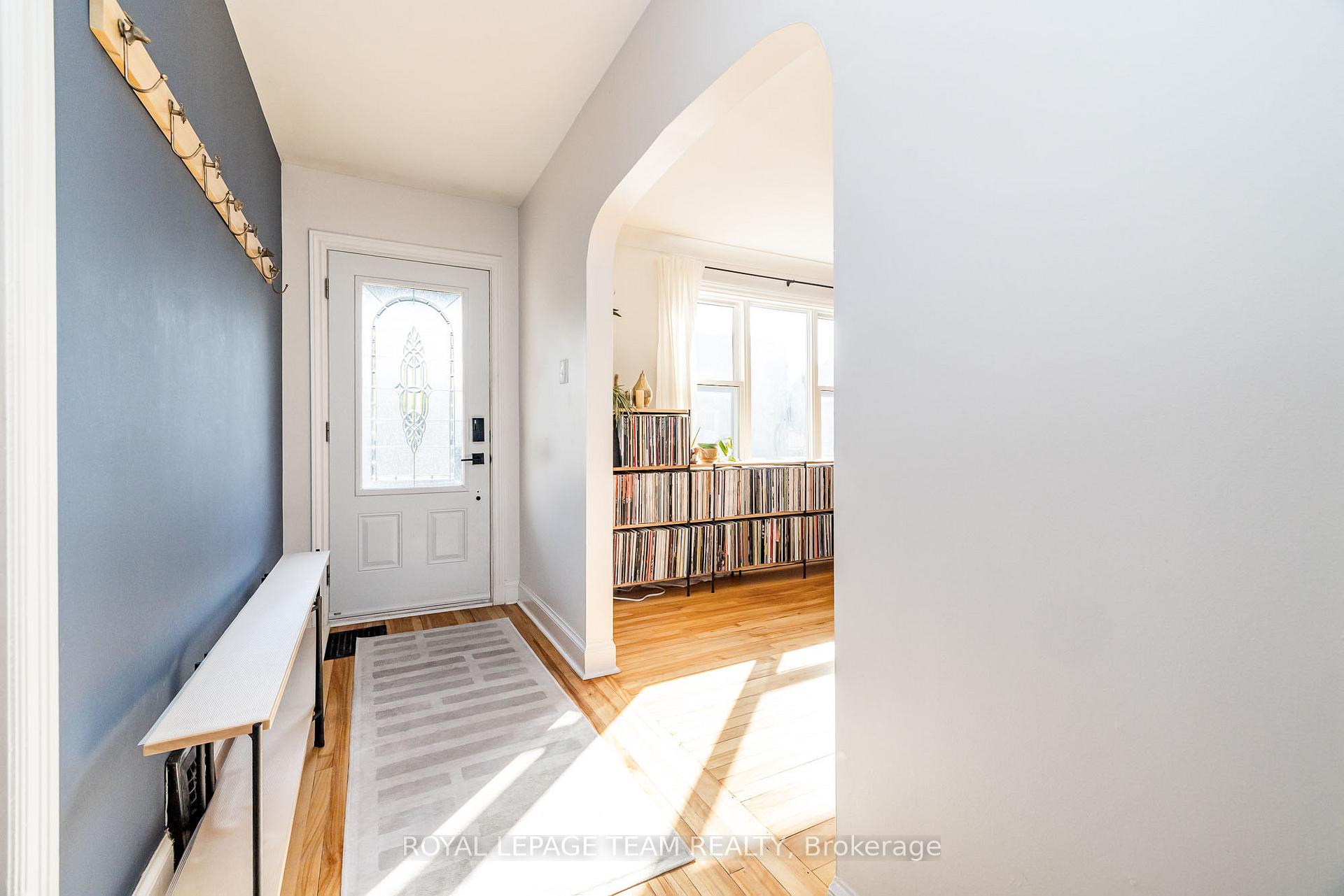 Photo 3 of 192 Durocher Street, Ottawa, Vanier — HOMEH