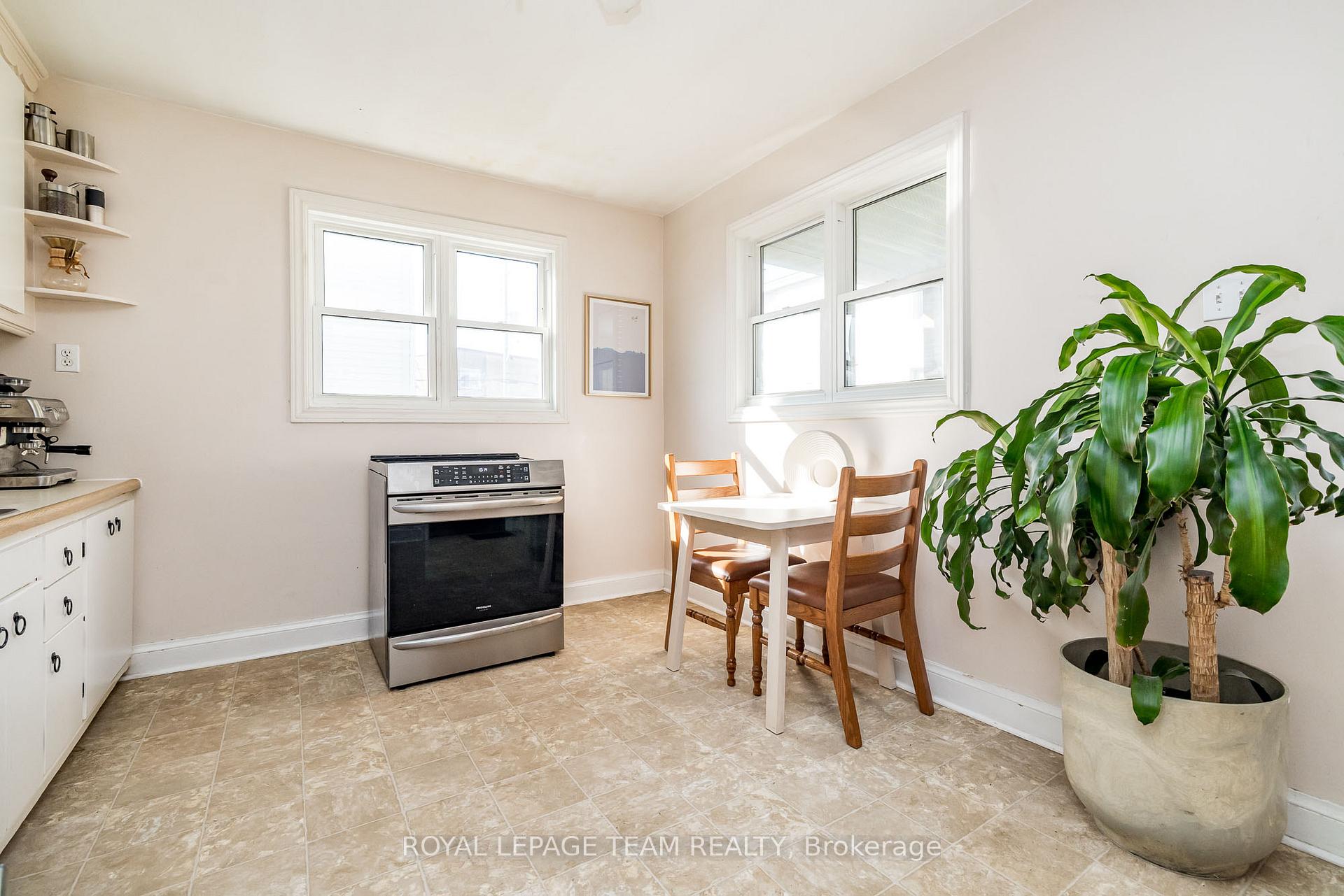 Photo 10 of 192 Durocher Street, Ottawa, Vanier — HOMEH