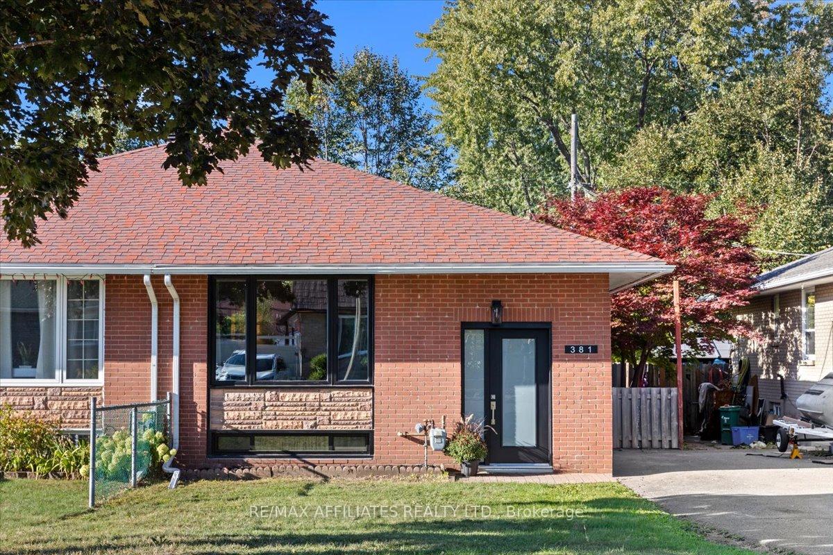 Photo 1 of 381 Spartan Avenue, Ottawa, Vanier — HOMEH
