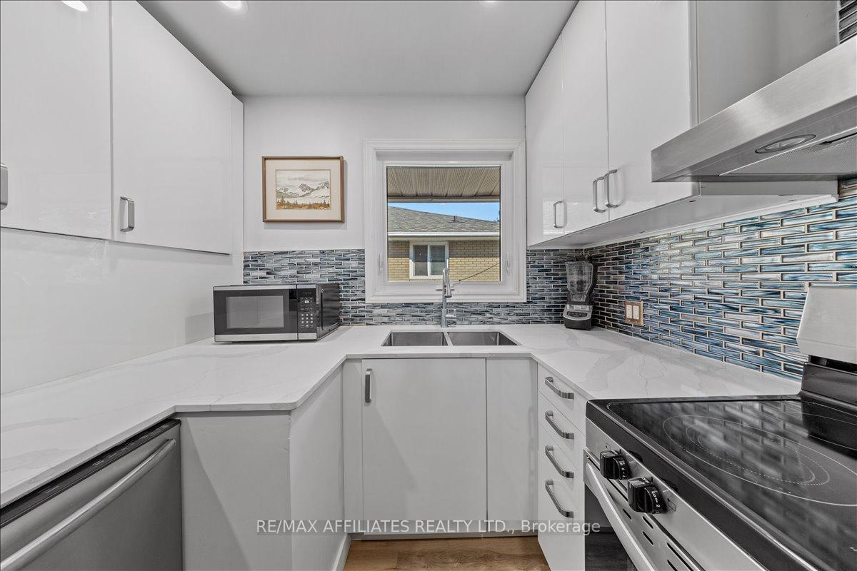 Photo 12 of 381 Spartan Avenue, Ottawa, Vanier — HOMEH