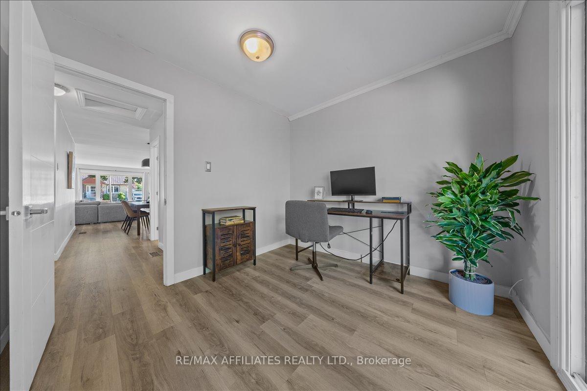 Photo 16 of 381 Spartan Avenue, Ottawa, Vanier — HOMEH