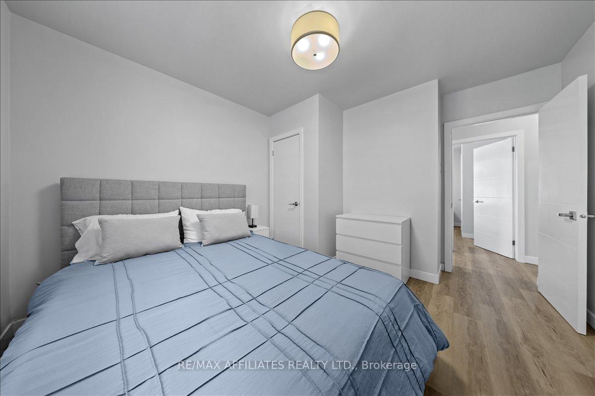 Photo 18 of 381 Spartan Avenue, Ottawa, Vanier — HOMEH