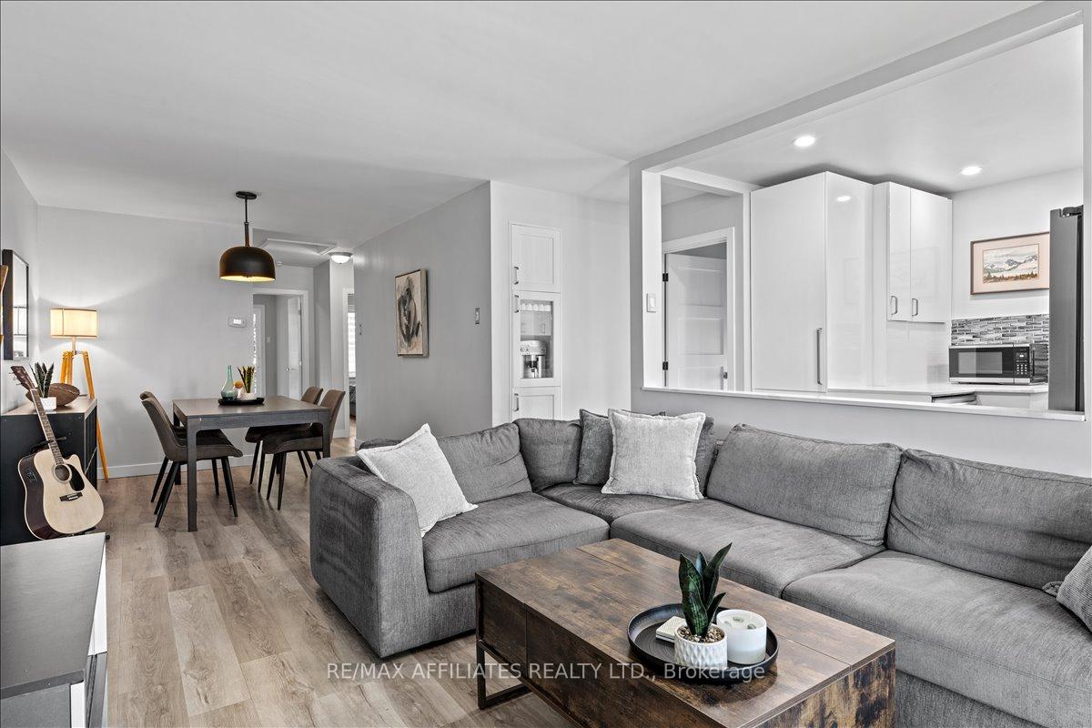 Photo 23 of 381 Spartan Avenue, Ottawa, Vanier — HOMEH