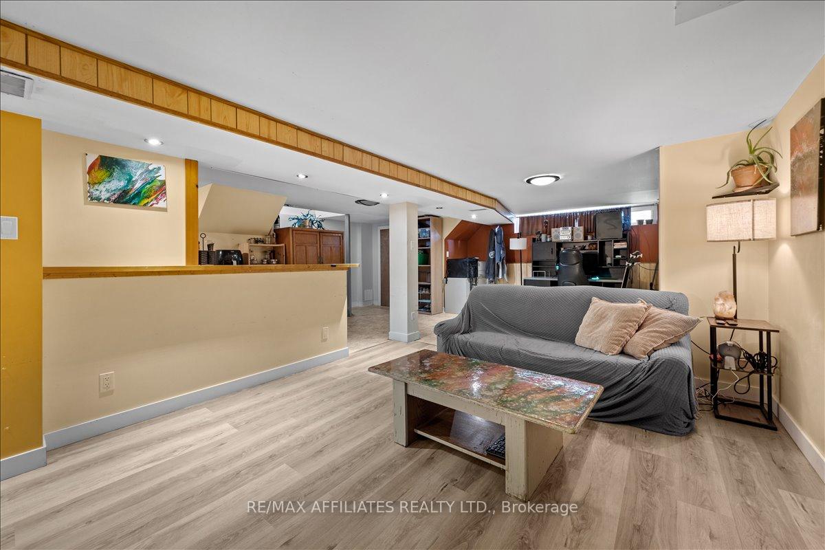 Photo 28 of 381 Spartan Avenue, Ottawa, Vanier — HOMEH