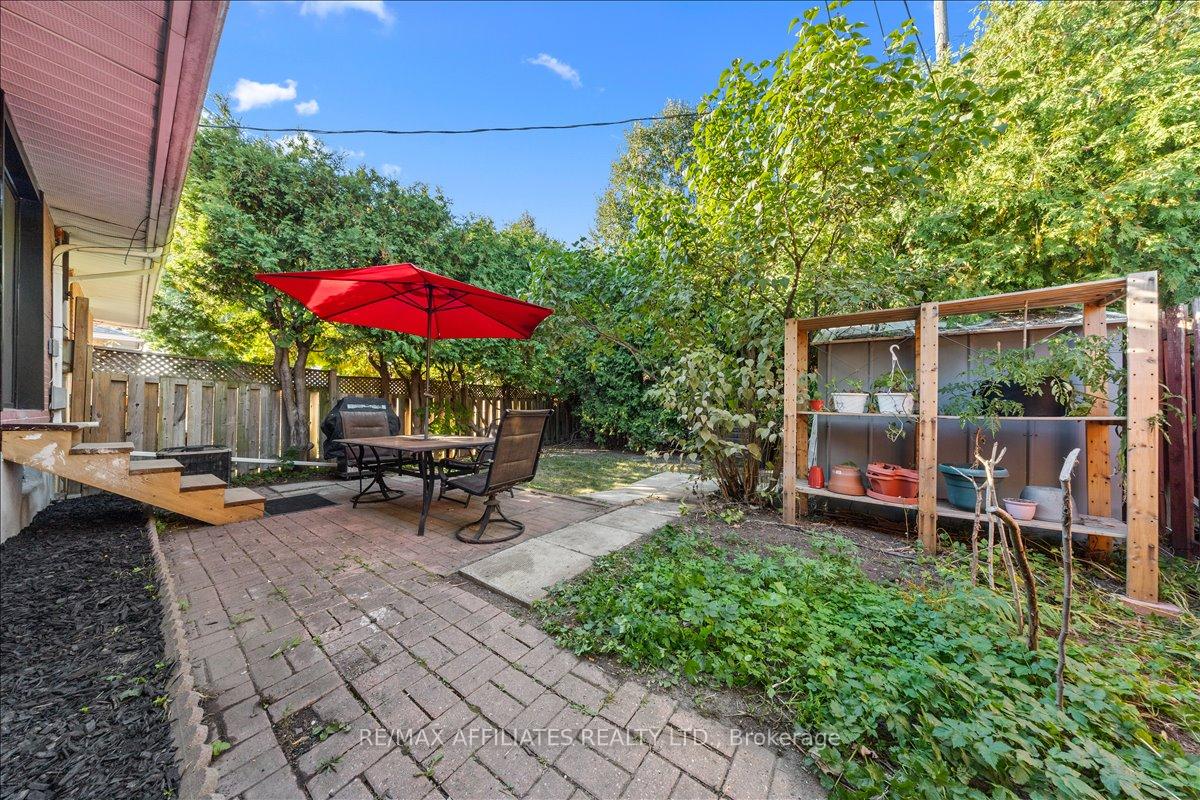Photo 34 of 381 Spartan Avenue, Ottawa, Vanier — HOMEH