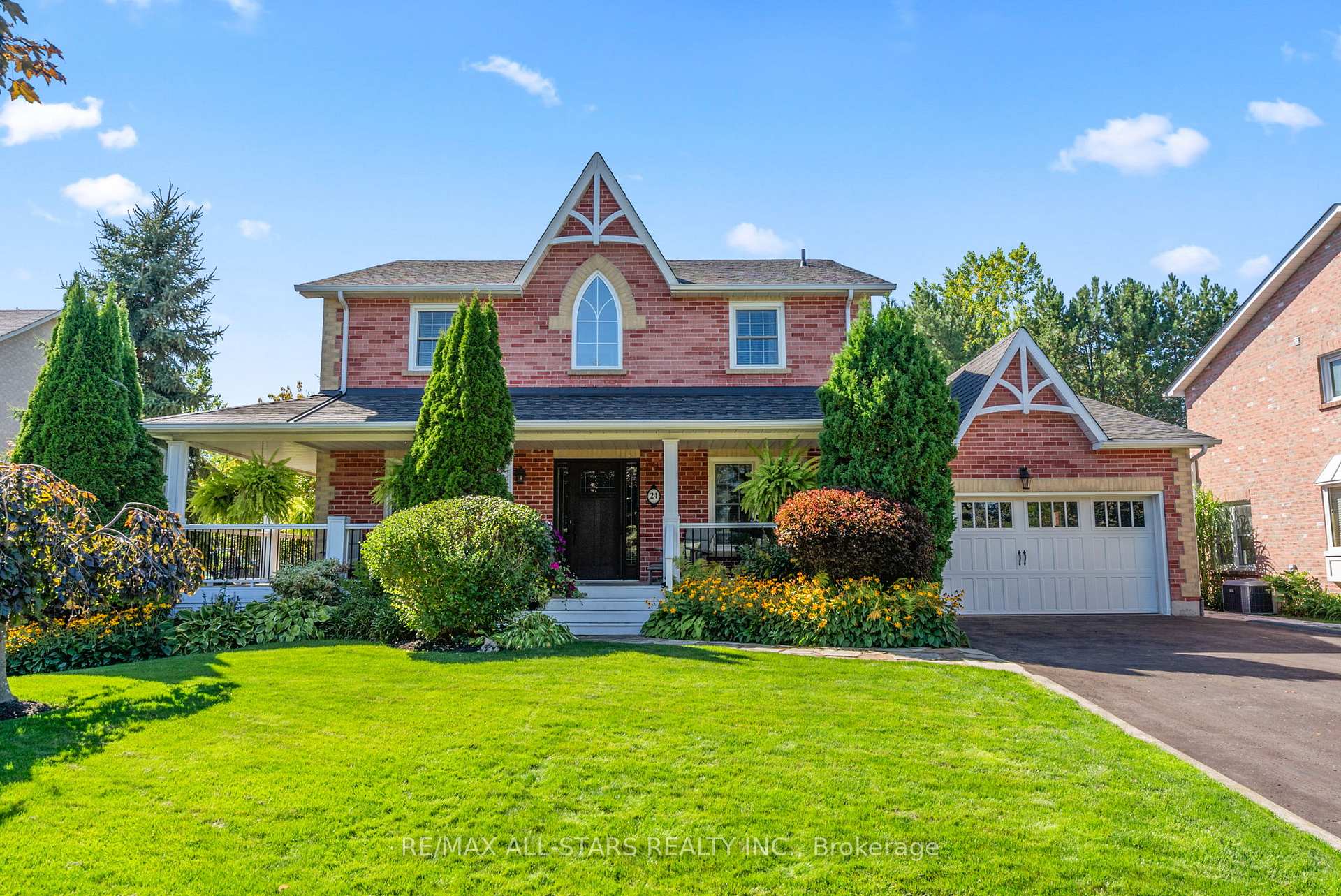Photo 1 of 24 Colonel Sharpe Crescent, Uxbridge — HOMEH