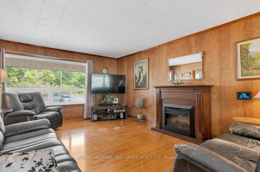 Photo 11 of 108666 Highway 7, Tweed, Elzevir (Twp) — HOMEH
